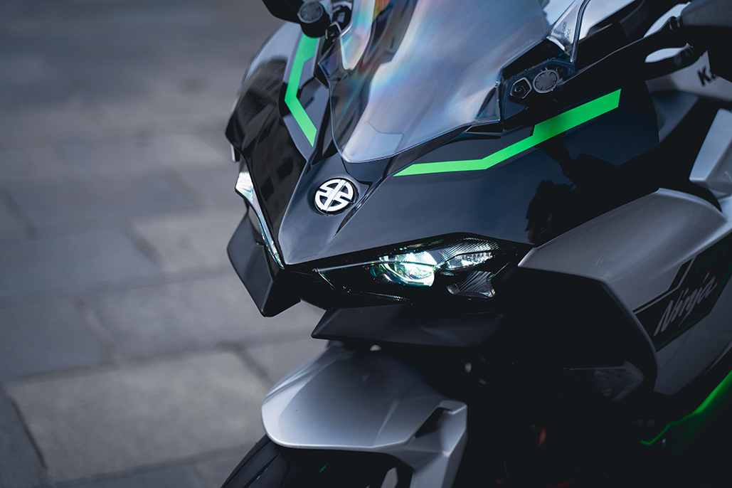 Kawasaki unveil further details on game-changing Ninja 7 Hybrid