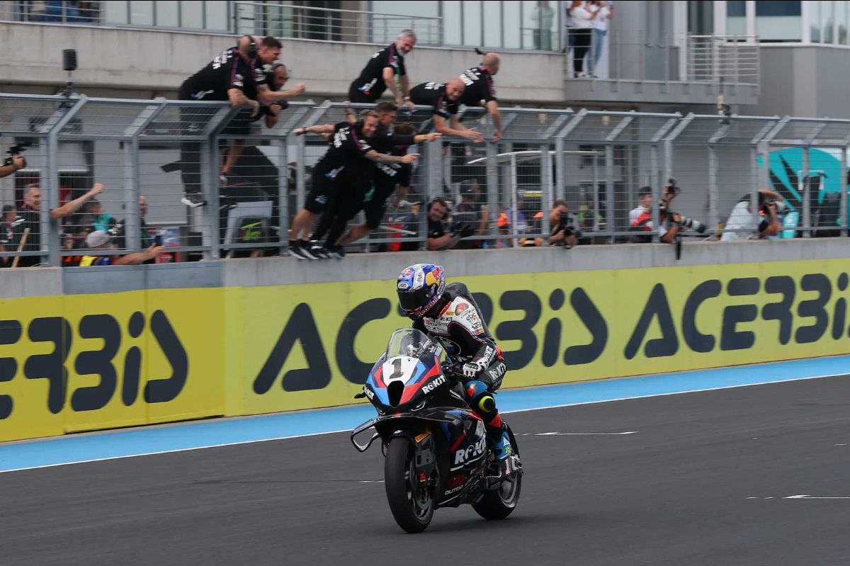 WorldSBK returns to Hungary with a dominant Razgatlioglu performance