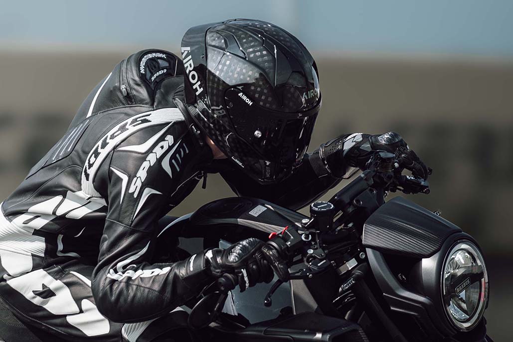 AIROH GP 800 FIM Racing #1: