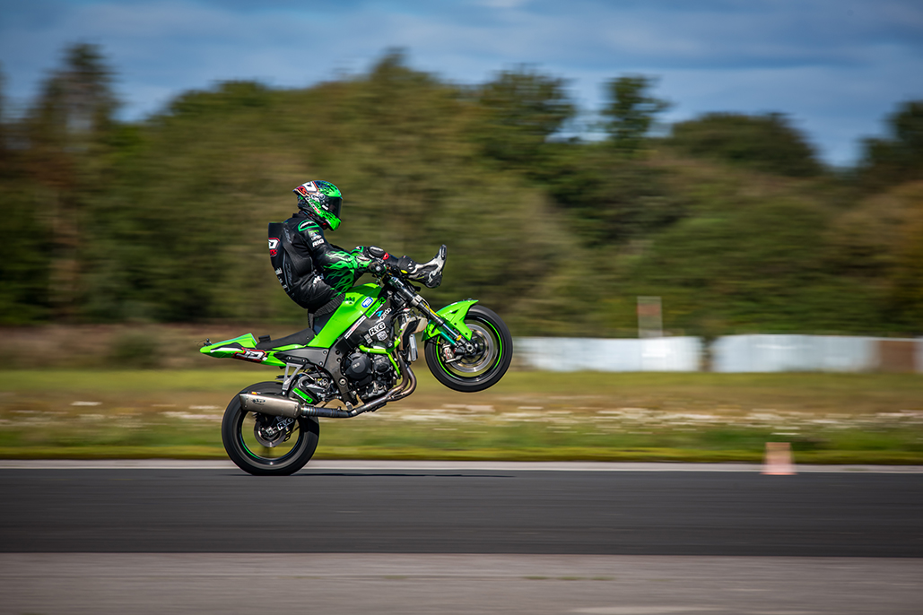 JD Stunts Breaks Highchair Wheelie World Record