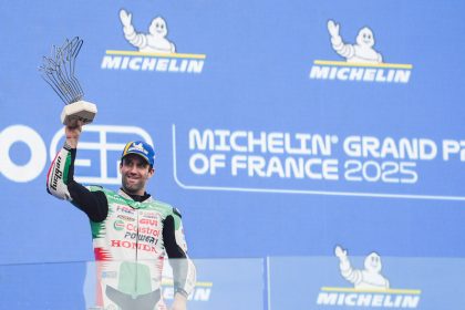 Johann Zarco to continue with CASTROL Honda LCR for 2026 and 2027