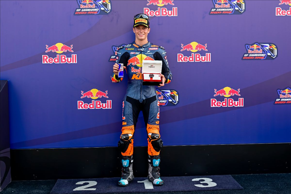 Moto3: Perrone flies to pole in Misano, Roulstone takes first front row