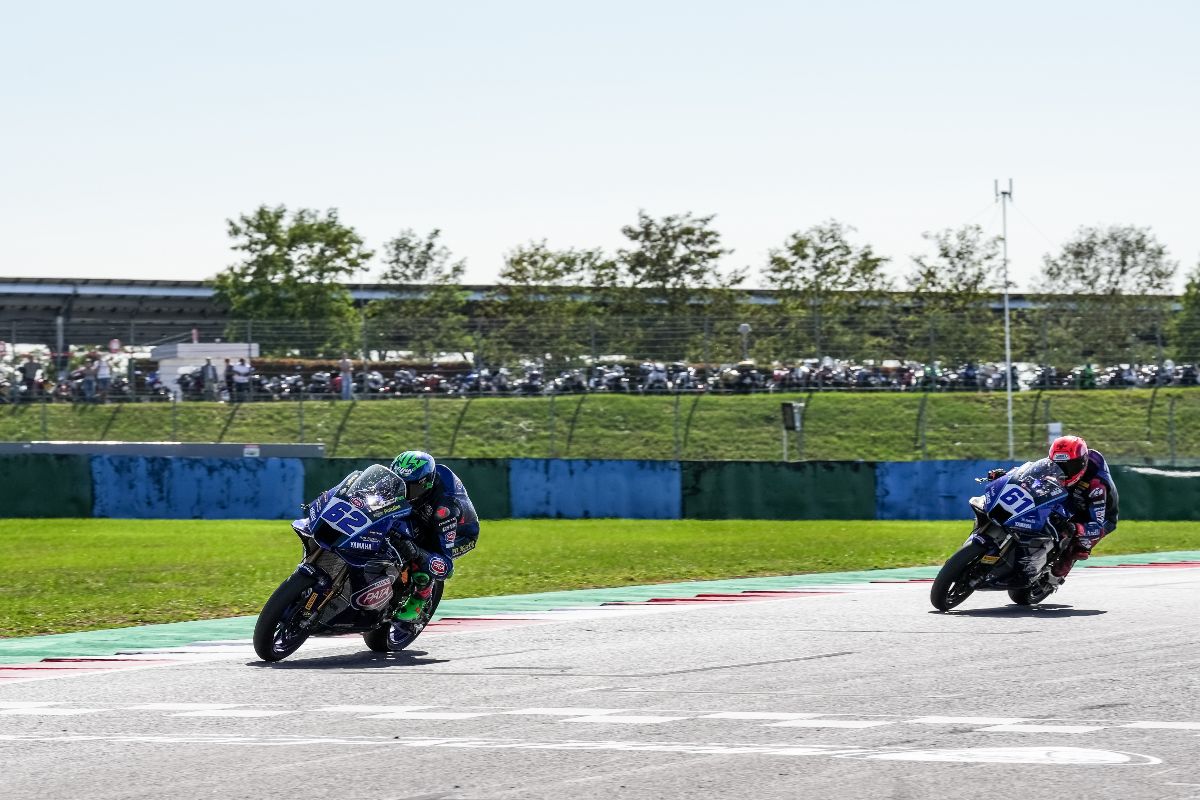 WorldSSP: Race long duel settled on the last lap with Manzi claiming the spoils
