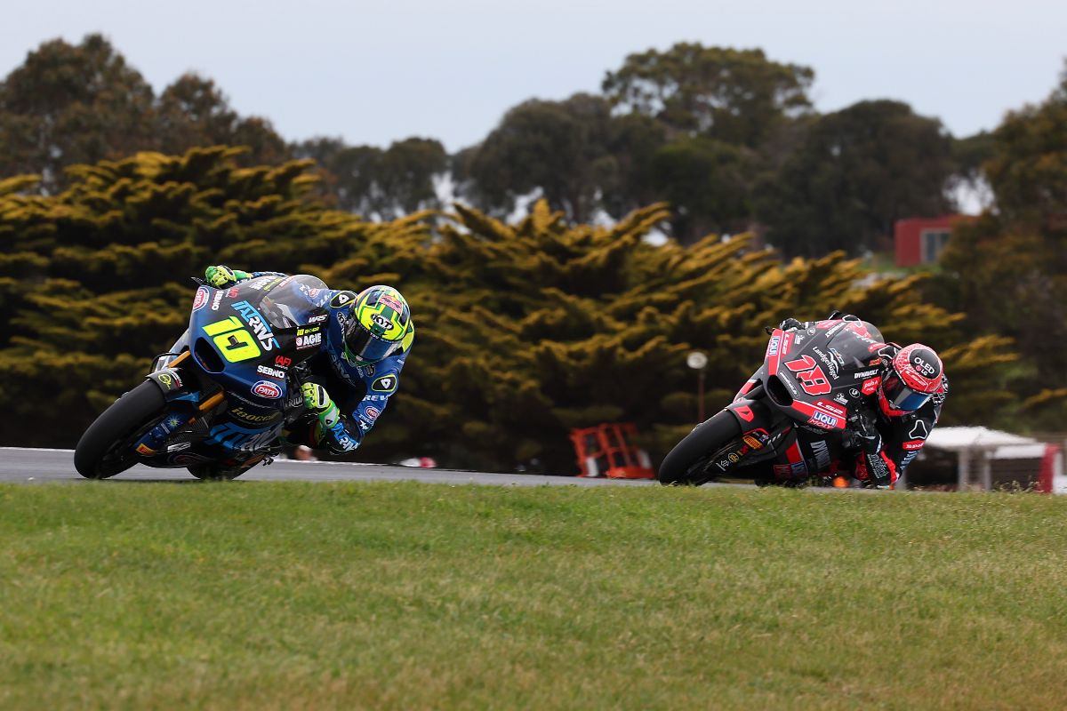 Moto2: Two points, three to play – game on between Gonzalez and Moreira