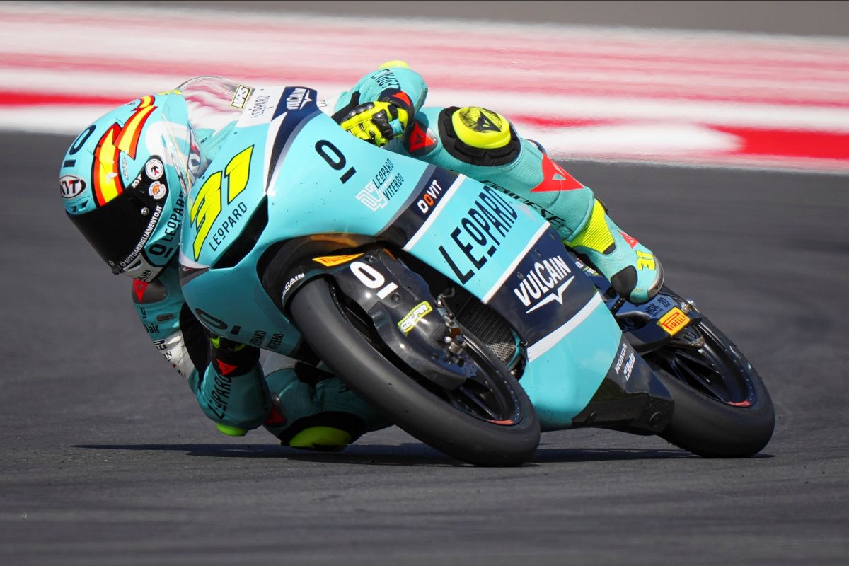 Moto3: Fernandez on pole, Piqueras P11 as Rueda faces title chance from ninth