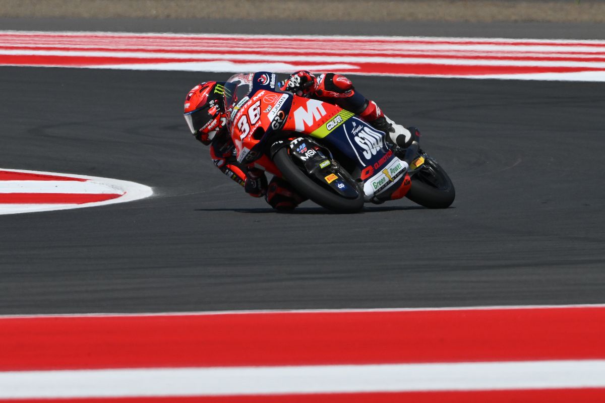 Moto3: Piqueras sets the pace on dramatic Friday