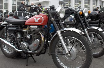 Ace Cafe London: Ajs & Matchless Owners Club Founders Day