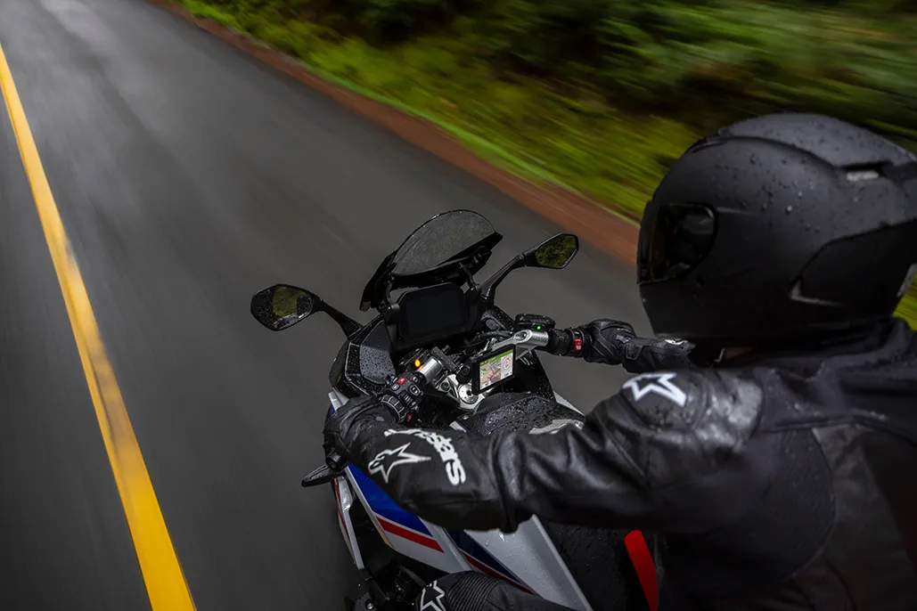 Lean Into The Ride On The Open Road Or Closed Track With zūmo XT3 From Garmin 1 Lean Into The Ride On The Open Road Or Closed Track With Zūmo Xt3 From Garmin