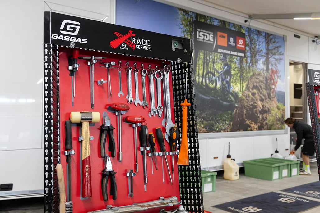 Race The 6DAYS 2026 With GASGAS 1 Race The 6days 2026 With Gasgas