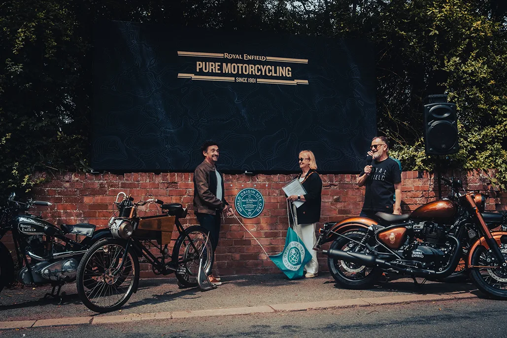 Royal Enfield’s 125Th Year Commemorated With Unveiling Of Aa World Origin Site Plaque In Redditch
