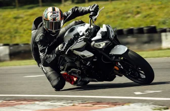 Aaa-Rated Race Suit From Weise