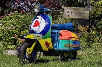 Famous Paul Weller ‘stanley Road’ Lambretta Heads To Auction