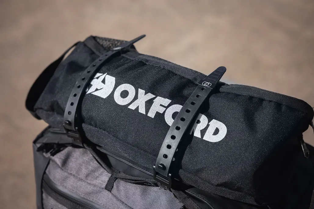 New From Oxford: Stretch Straps 1 New From Oxford: Stretch Straps
