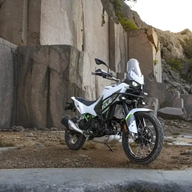 2027 Kawasaki KLE500 Offering Expands with Smartride