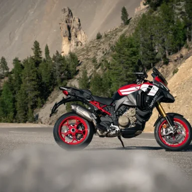 Ducati Multistrada V4 Pikes Peak 2027: a new livery enhances its sportbike look