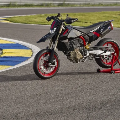 Ducati presents the Hypermotard 698 Mono Nera