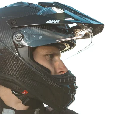 GIVI’s 80.1 adventure helmet ready for the new riding season