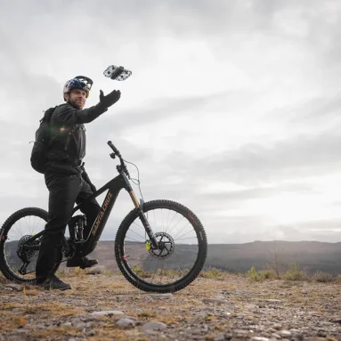 MotoVlogging: HOVERAir launches the 99g X1 Smart in the United Kingdom