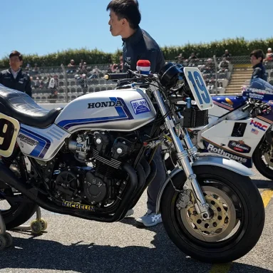 Old school reborn: Honda CB1000F showcased at two major events in France